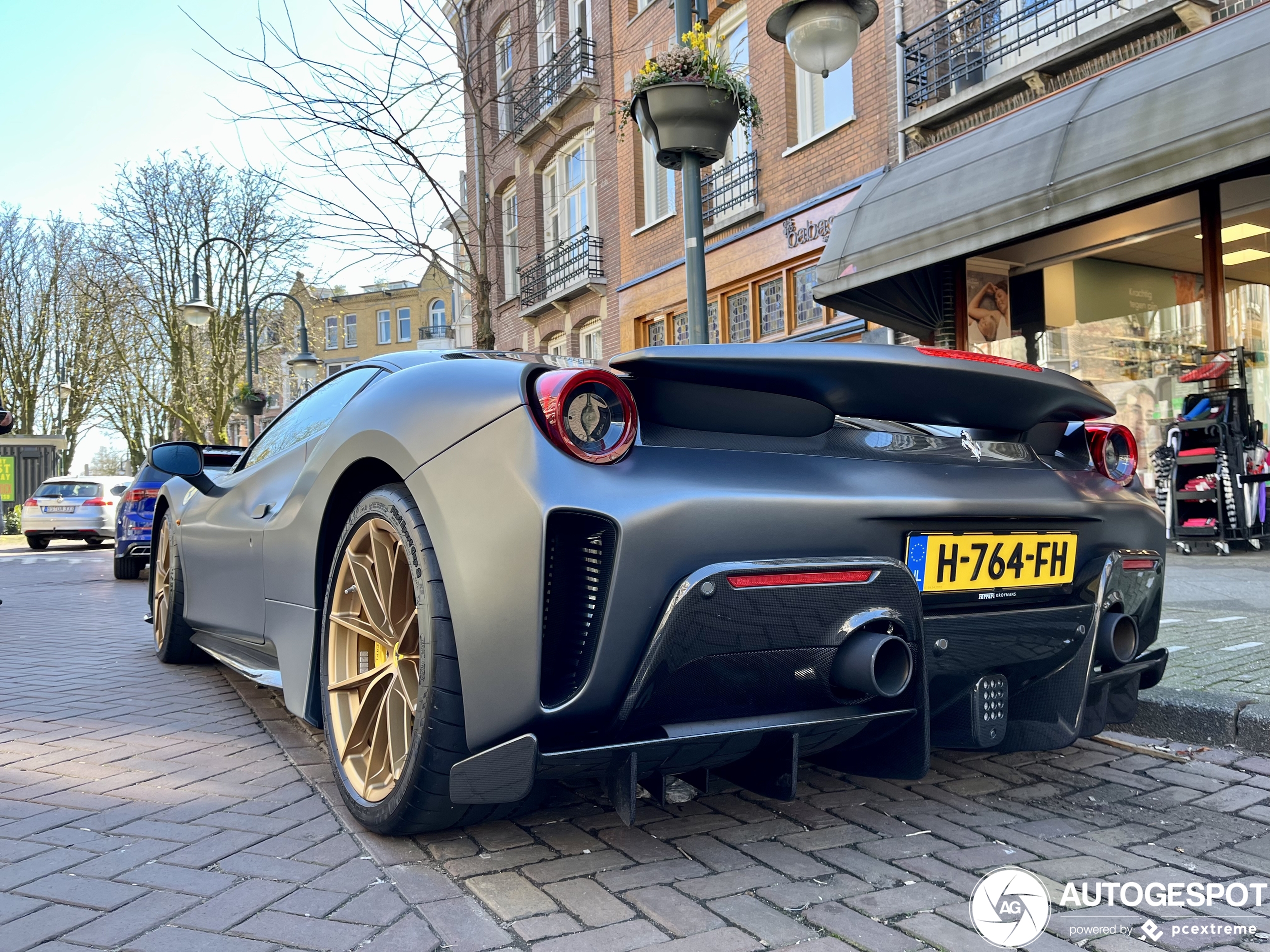 Ferrari 488 Pista