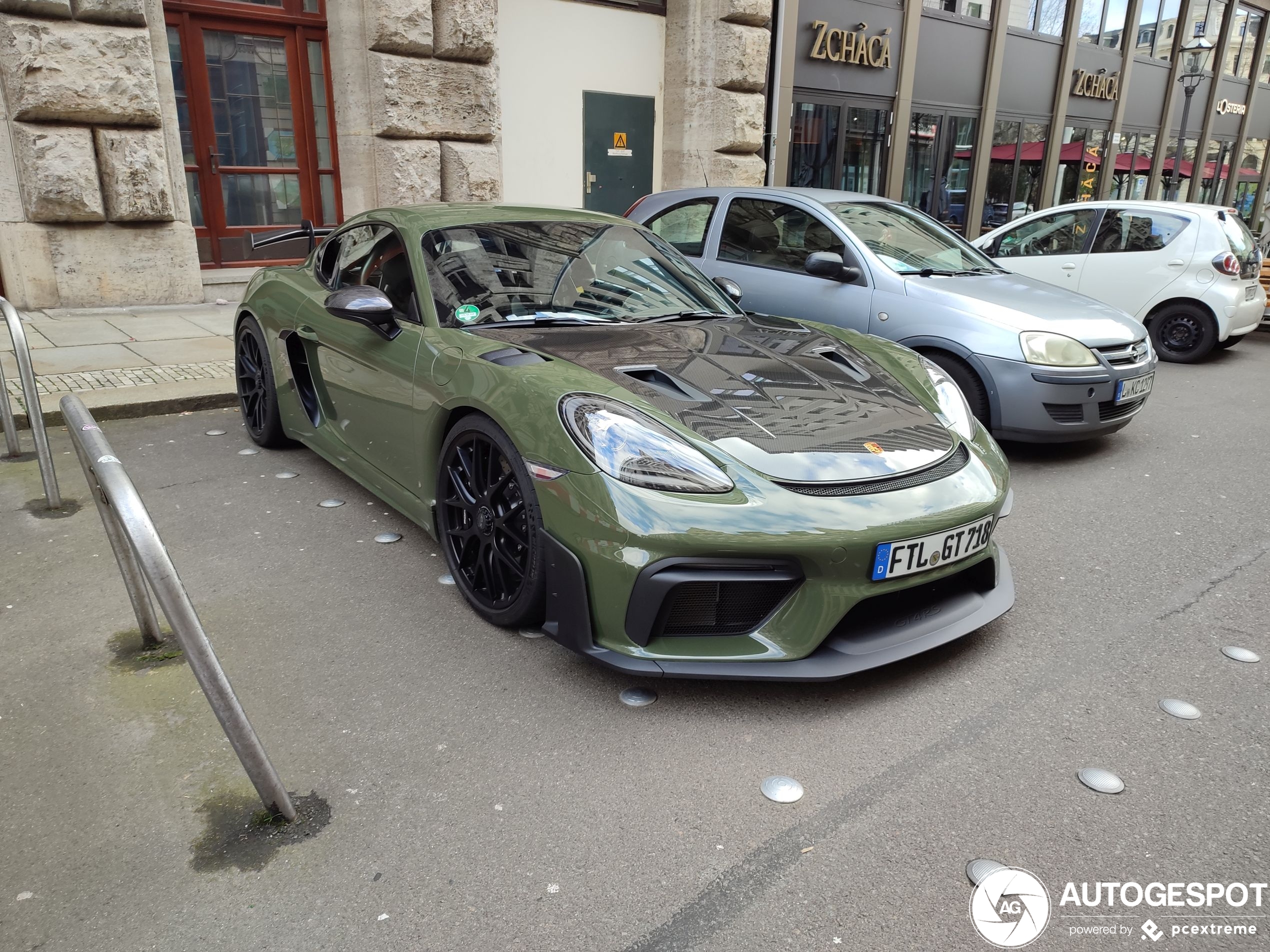 Porsche 718 Cayman GT4 RS Weissach Package