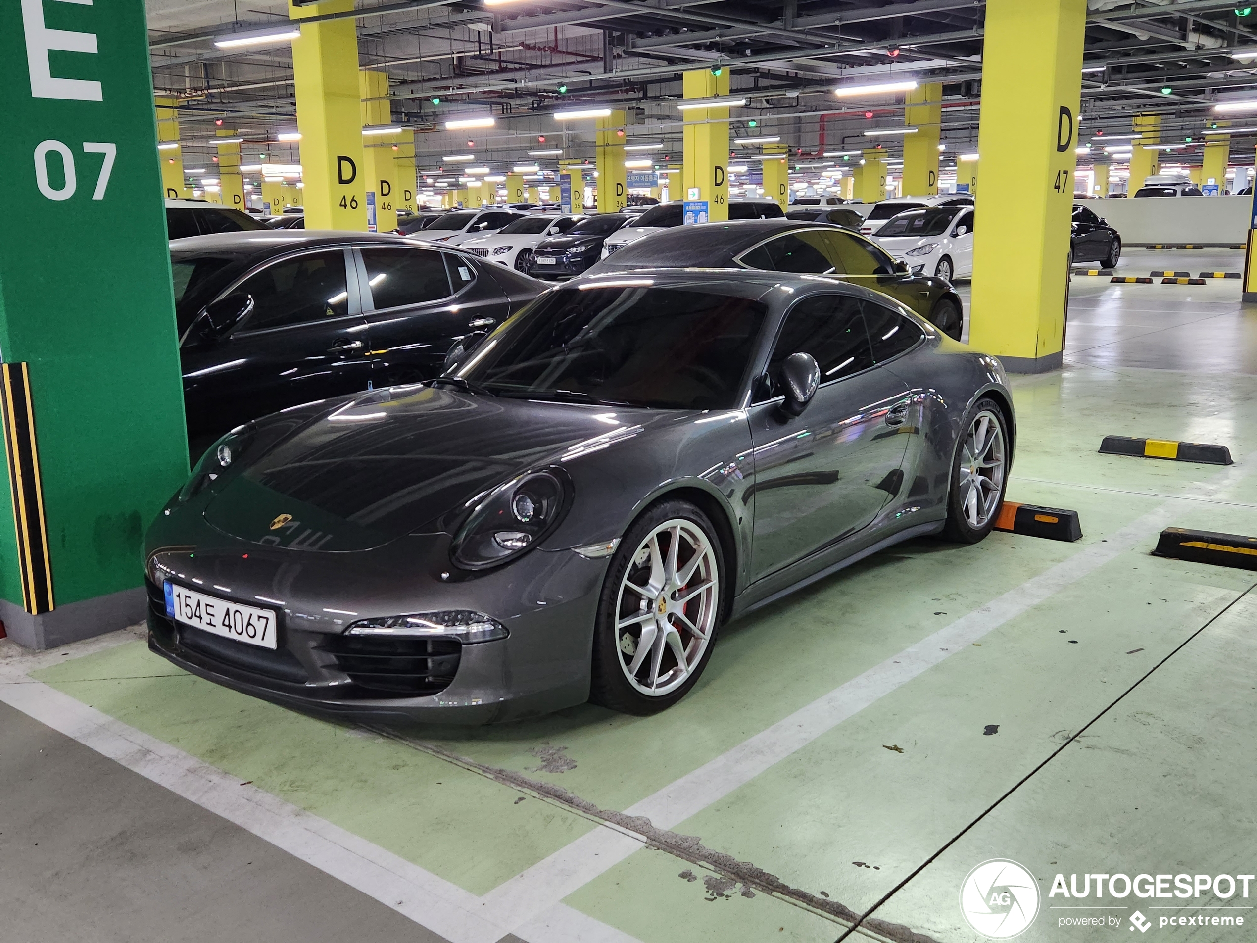 Porsche 991 Carrera 4S MkI