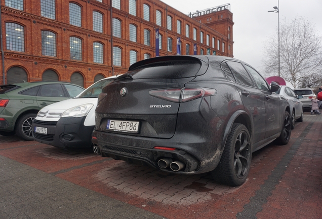 Alfa Romeo Stelvio Quadrifoglio 2020