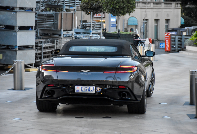 Aston Martin DB11 V8 Volante