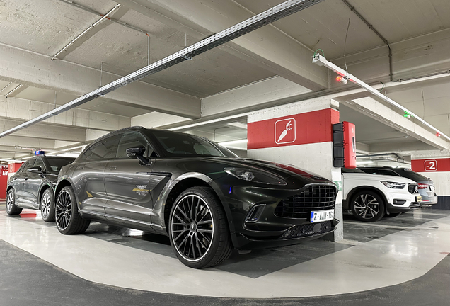 Aston Martin DBX