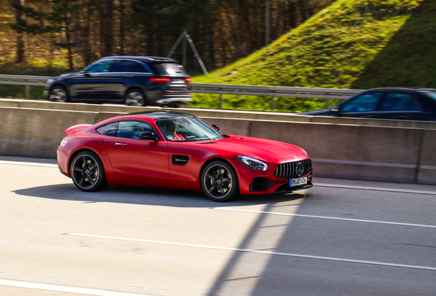 Mercedes-AMG GT C190 2017