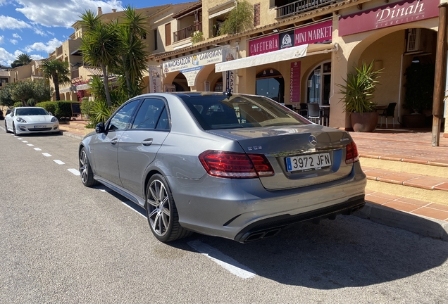 Mercedes-Benz E 63 AMG S W212