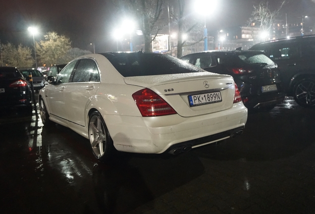 Mercedes-Benz S 63 AMG W221