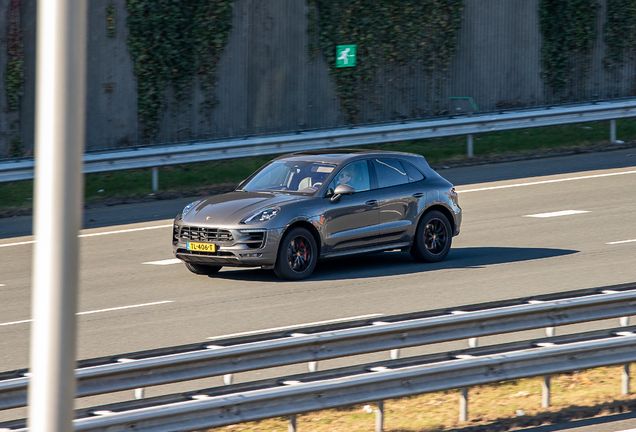 Porsche 95B Macan Turbo