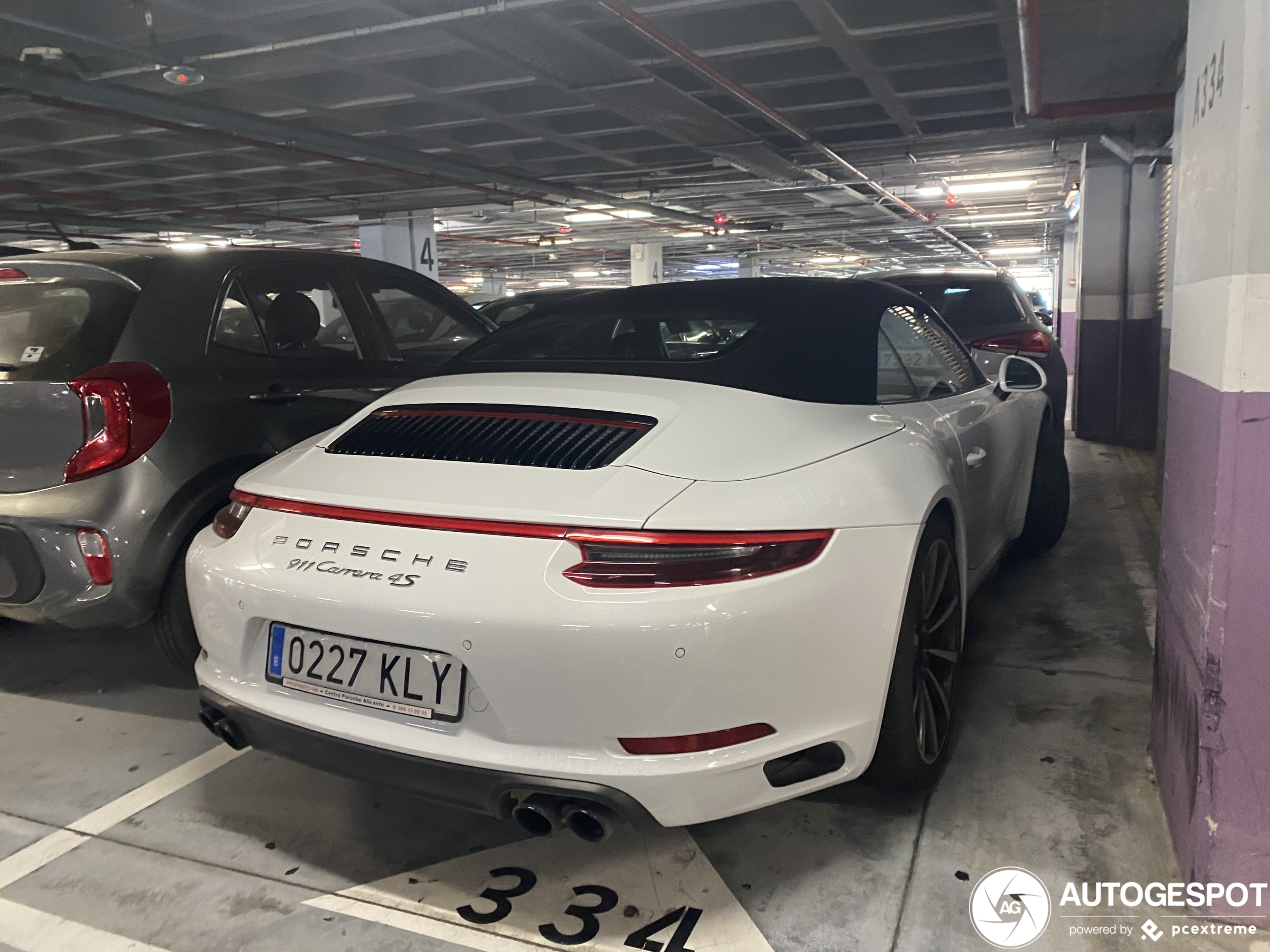 Porsche 991 Carrera 4S Cabriolet MkII