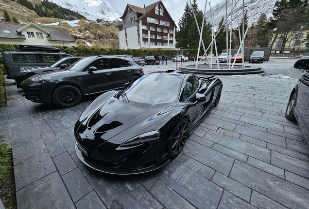 McLaren P1