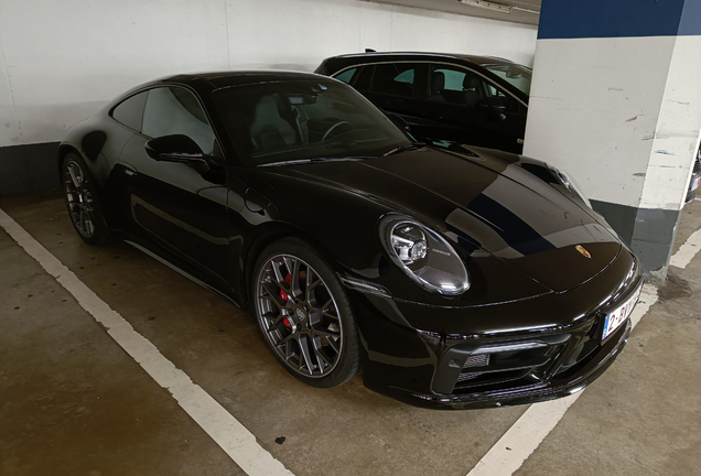 Porsche 992 Carrera 4S