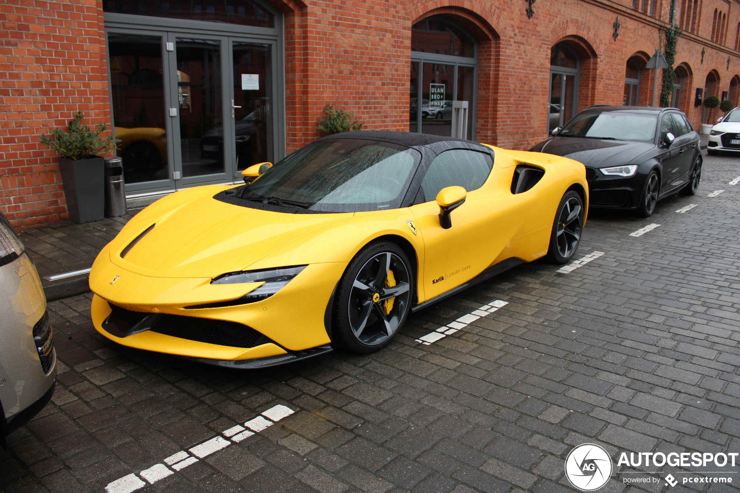 Ferrari SF90 Spider