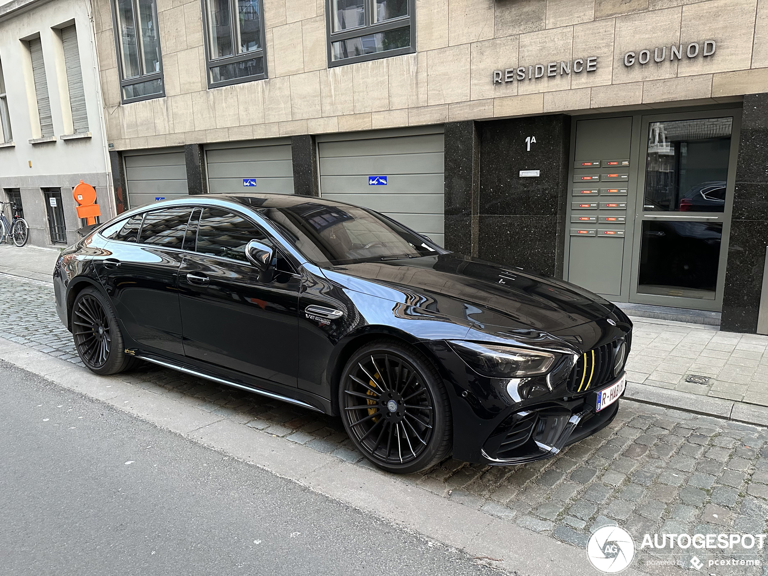 Mercedes-AMG GT 63 S X290