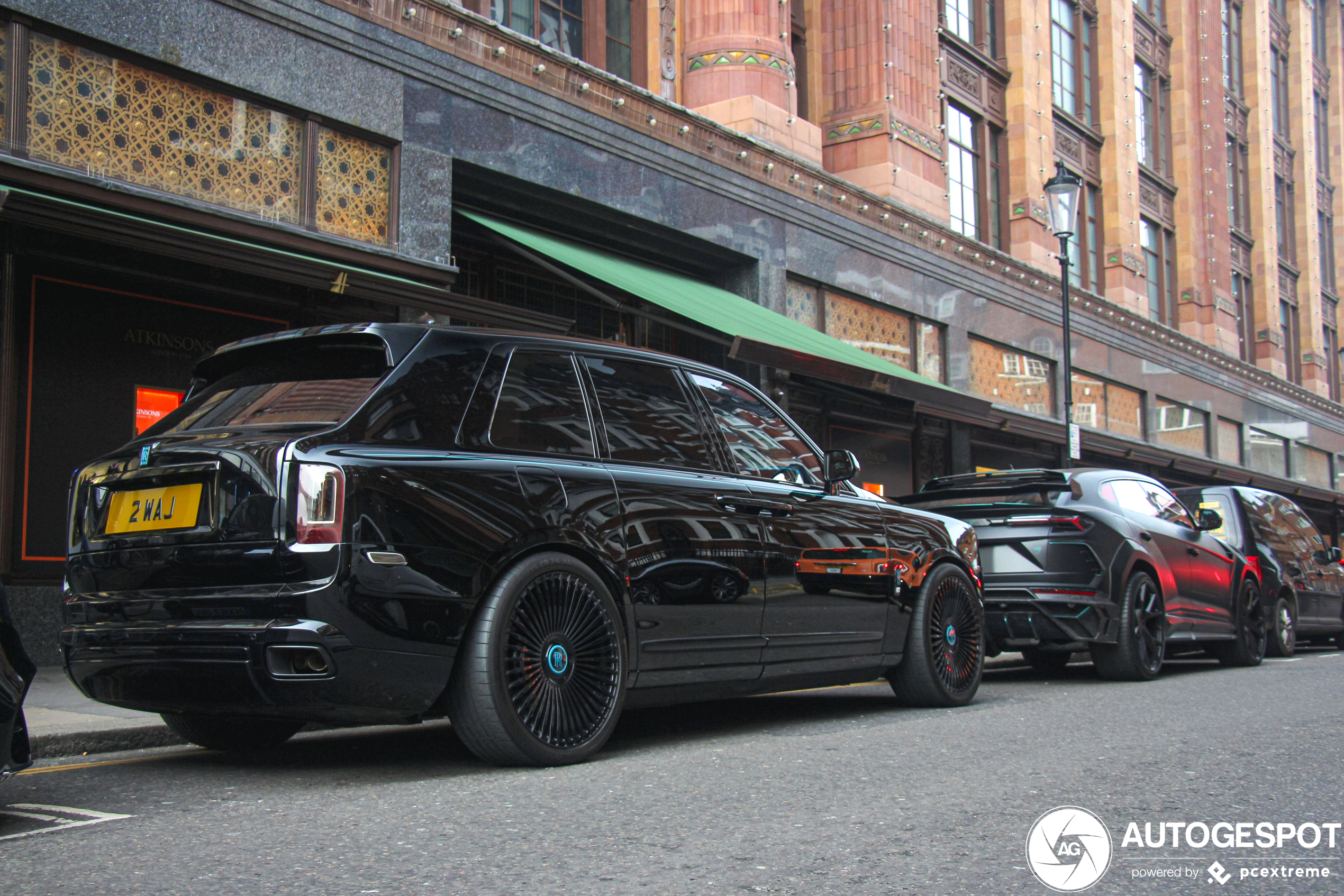 Rolls-Royce Cullinan Black Badge