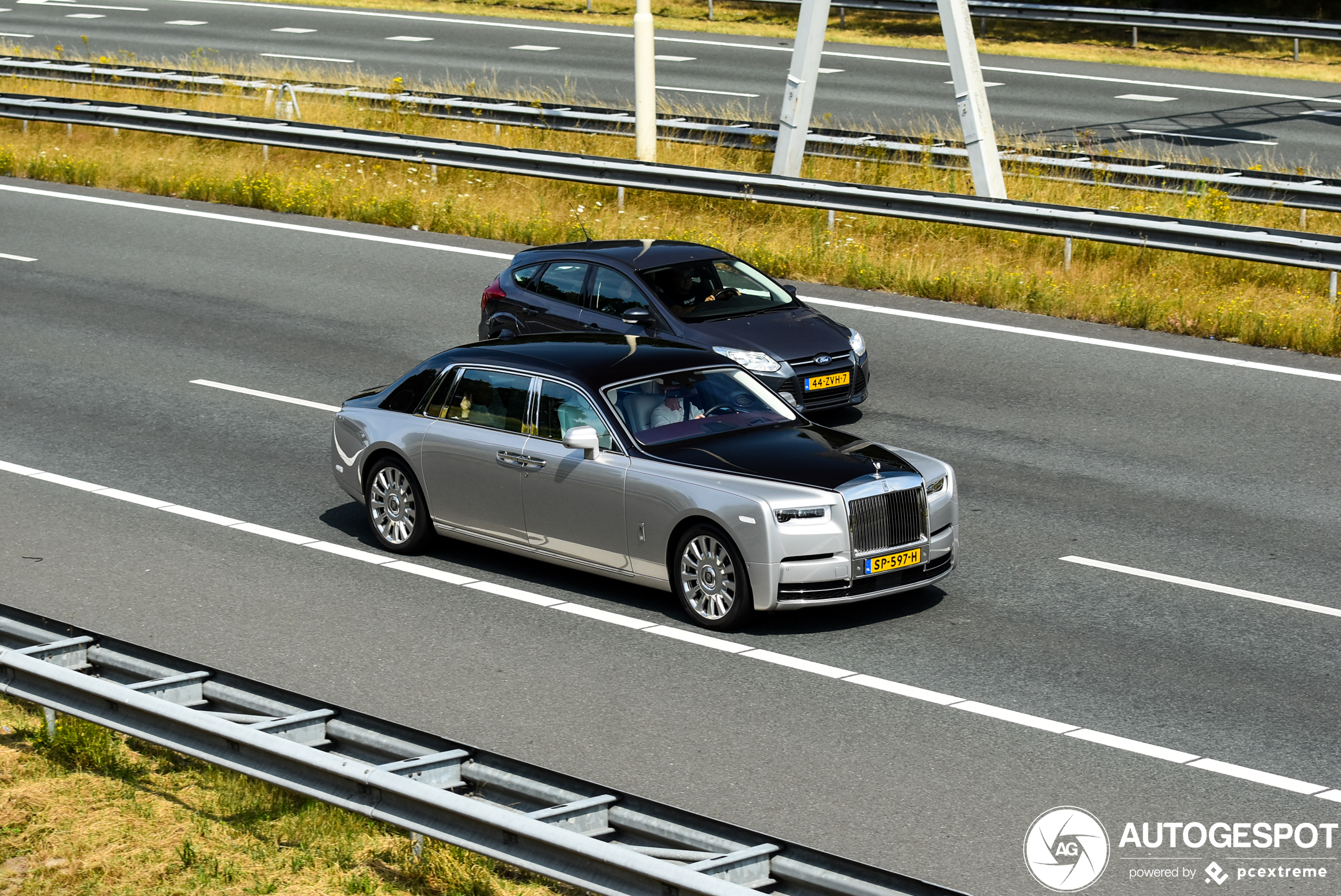 Rolls-Royce Phantom VIII EWB - 04 April 2023 - Autogespot