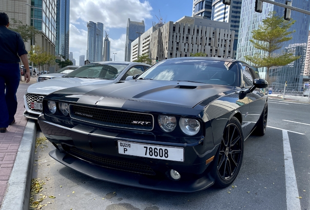 Dodge Challenger SRT-8