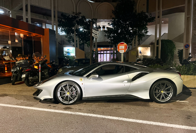 Ferrari 488 Pista