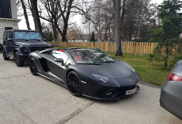 Lamborghini Aventador S LP740-4 Roadster