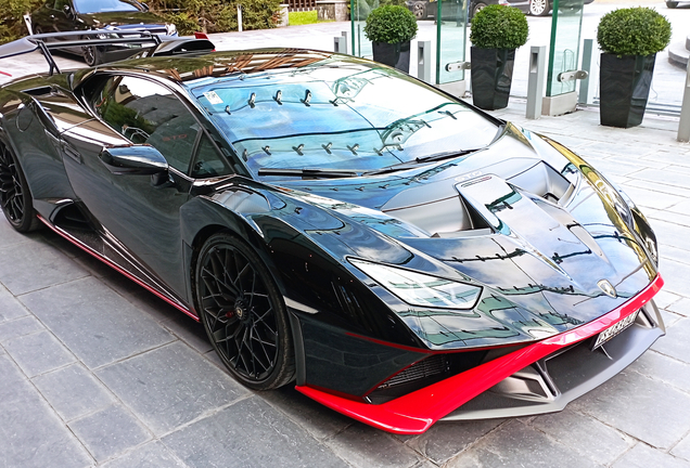 Lamborghini Huracán LP640-2 STO