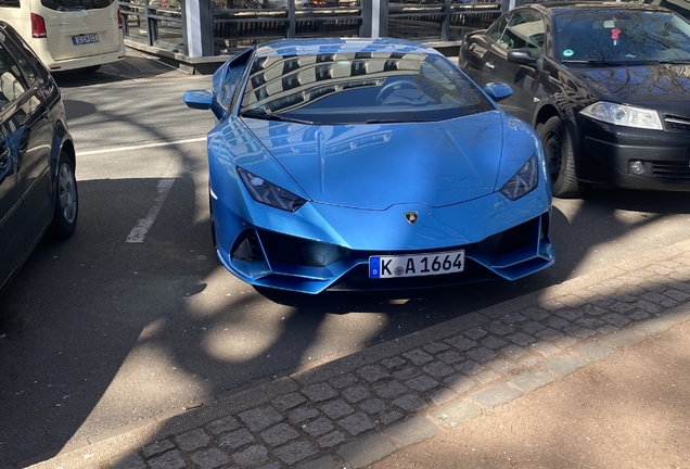 Lamborghini Huracán LP640-4 EVO