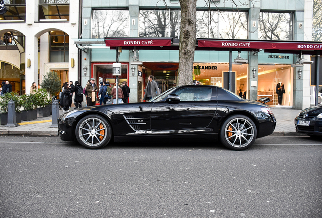 Mercedes-Benz SLS AMG