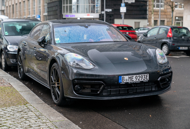 Porsche 971 Panamera Turbo S E-Hybrid MkI
