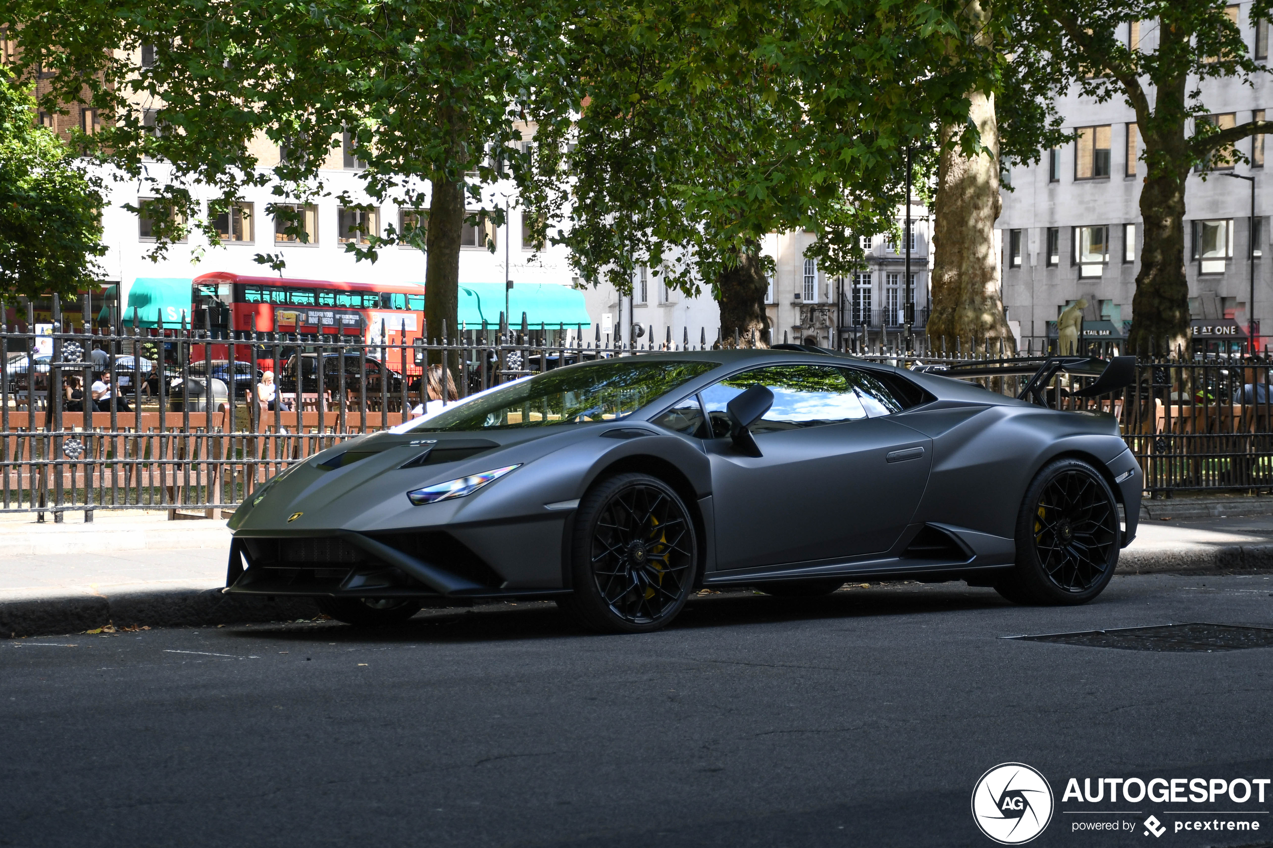 Lamborghini Huracán LP640-2 STO