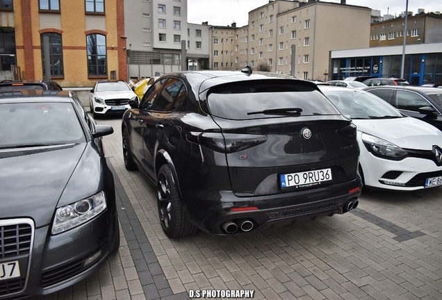 Alfa Romeo Stelvio Quadrifoglio 2020