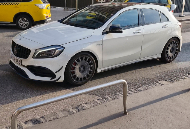 Mercedes-AMG A 45 W176 2015
