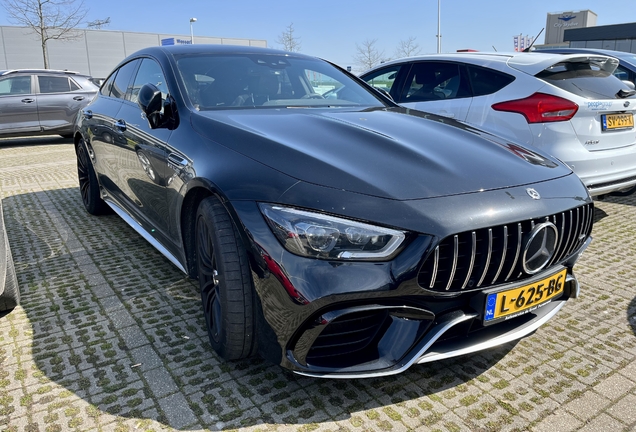 Mercedes-AMG GT 63 S X290