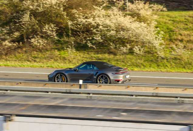 Porsche 992 Turbo S Cabriolet