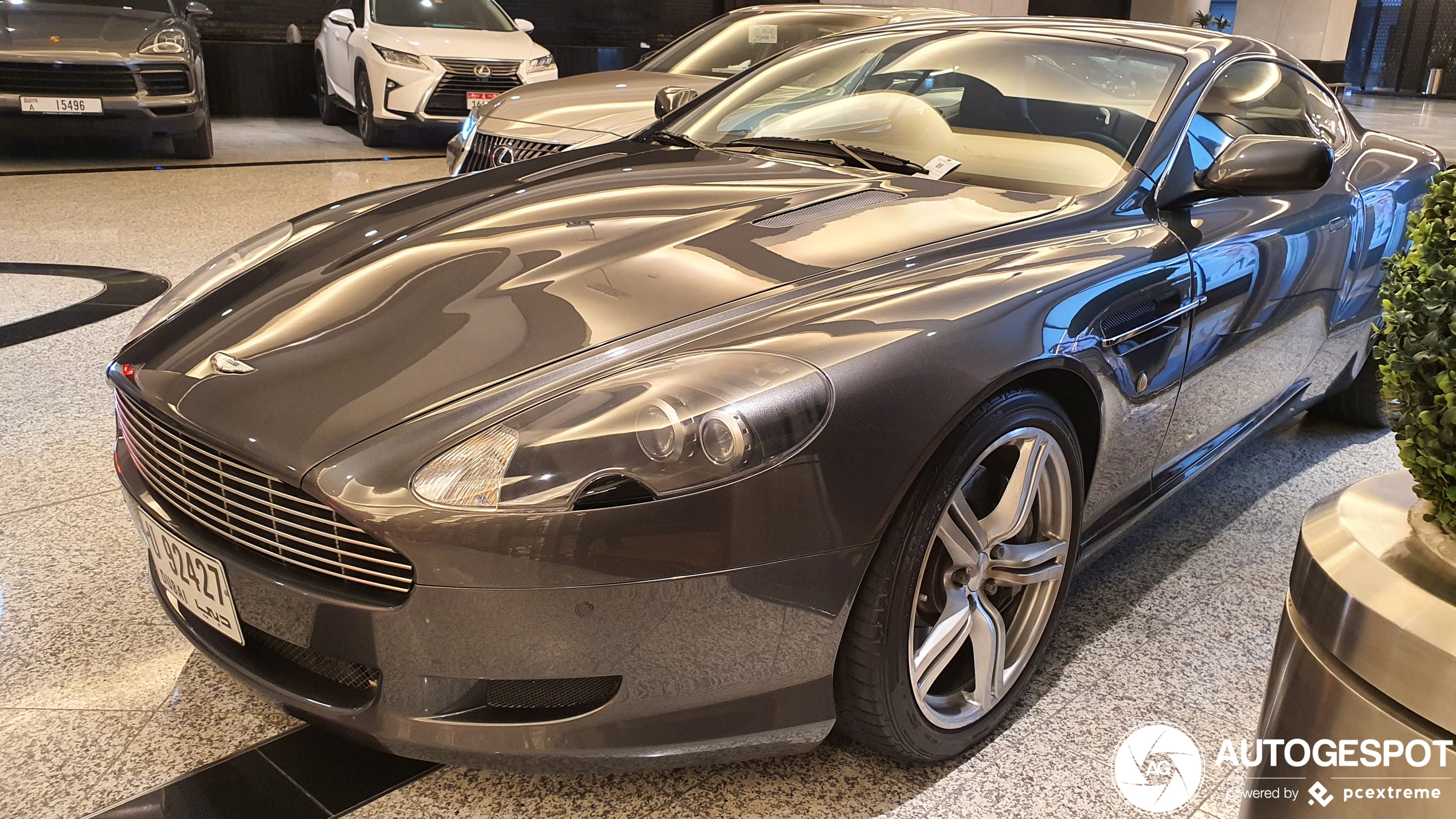 Aston Martin DB9