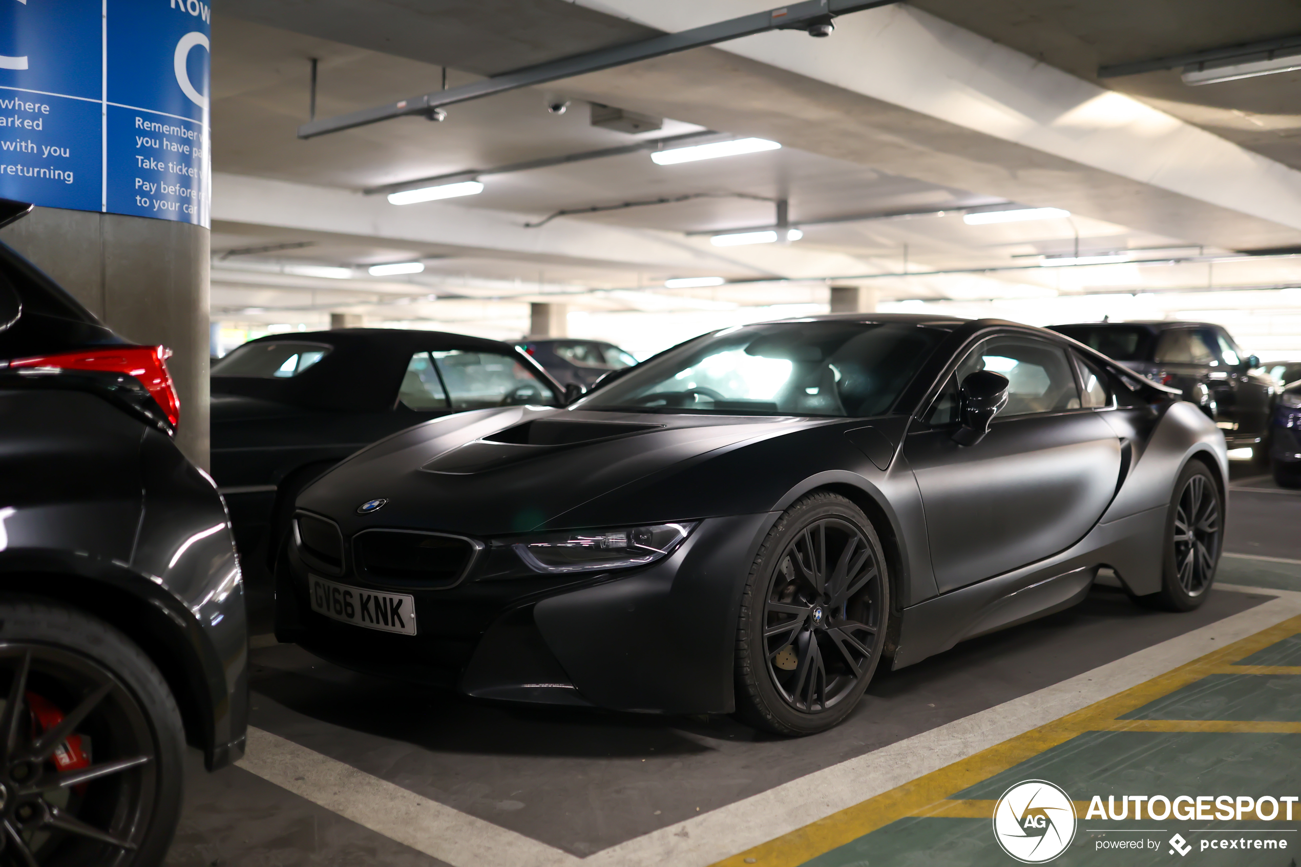 BMW i8 Protonic Frozen Black Edition