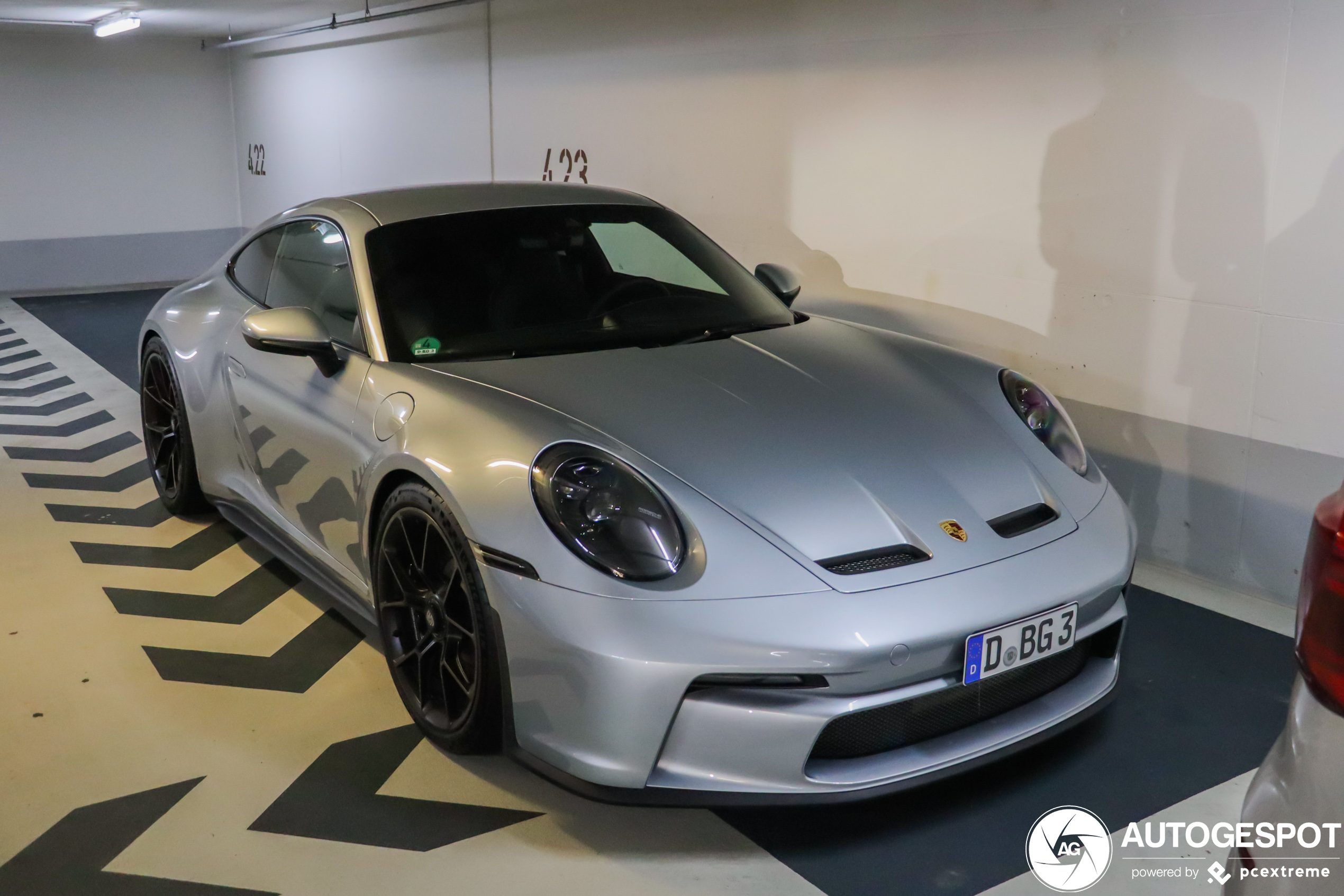 Porsche 992 GT3 Touring