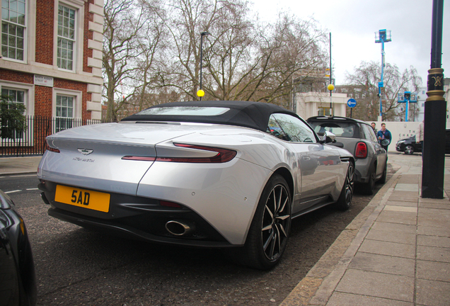 Aston Martin DB11 V8 Volante