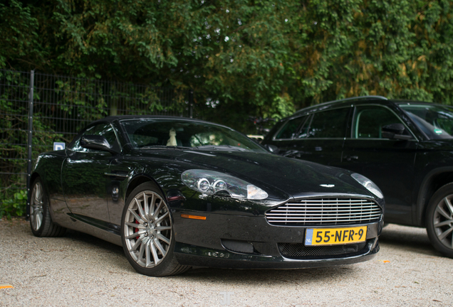 Aston Martin DB9 Volante