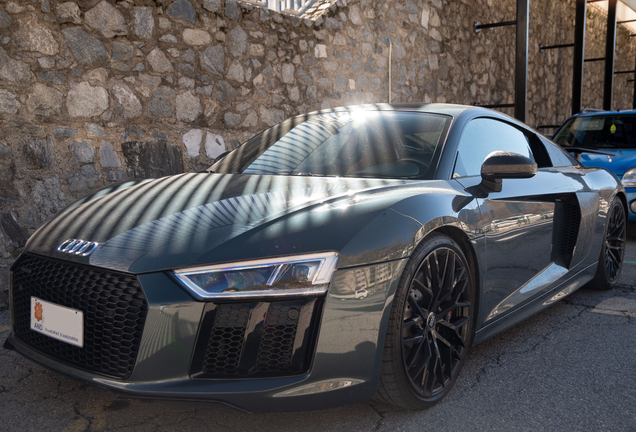 Audi R8 V10 2015