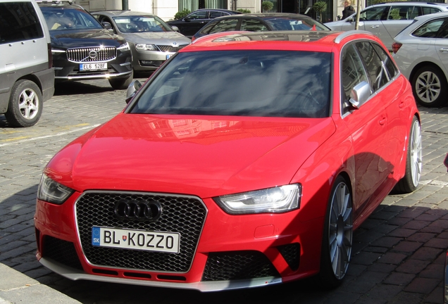 Audi RS4 Avant B8