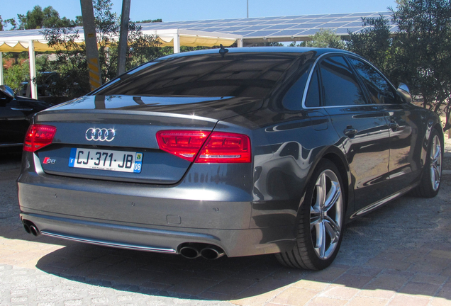 Audi S8 D4