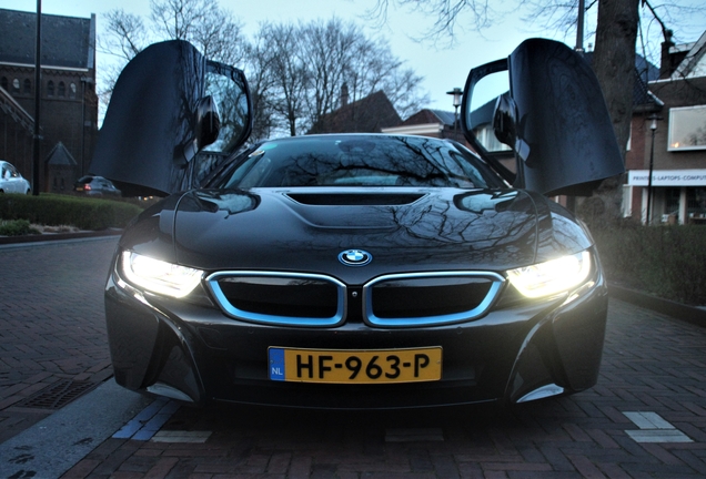 BMW i8