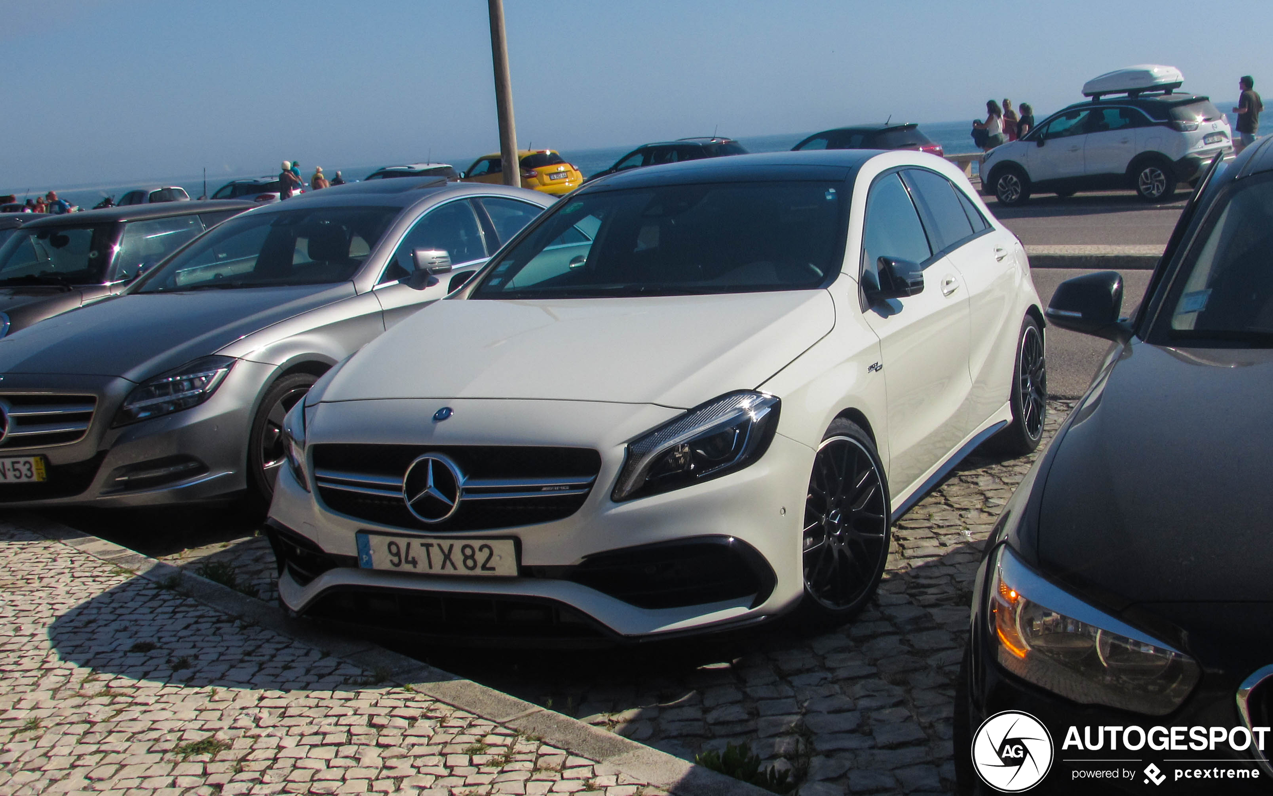 Mercedes-AMG A 45 W176 2015