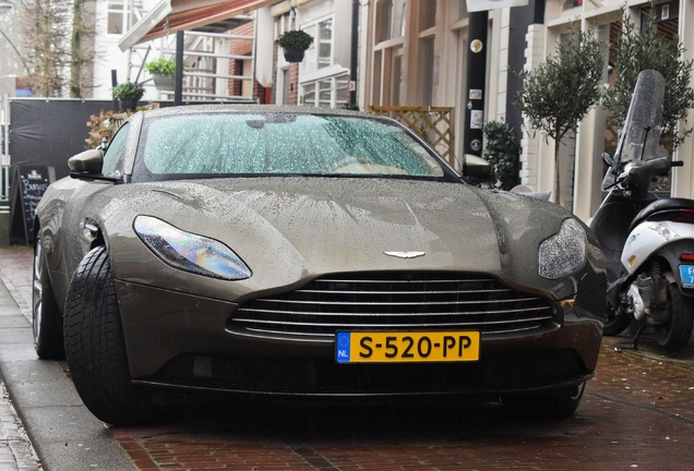 Aston Martin DB11 V8