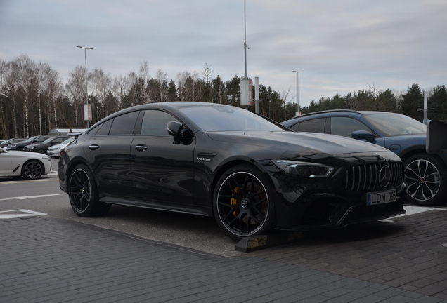 Mercedes-AMG GT 63 S X290