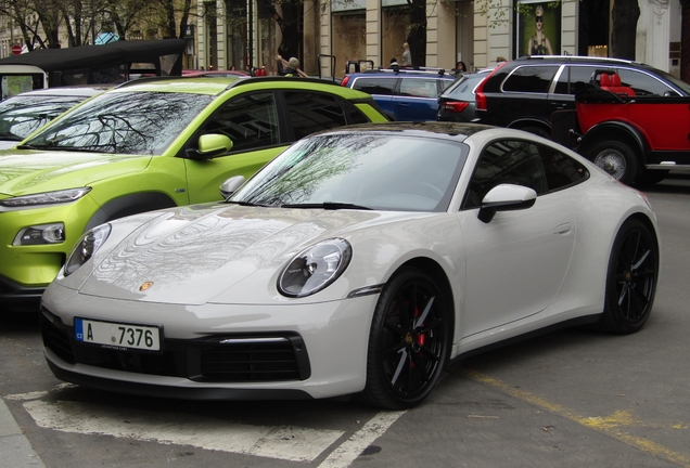 Porsche 992 Carrera 4S