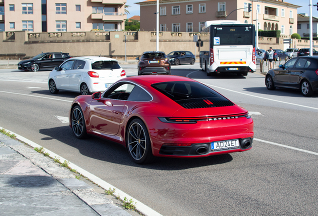 Porsche 992 Carrera 4S