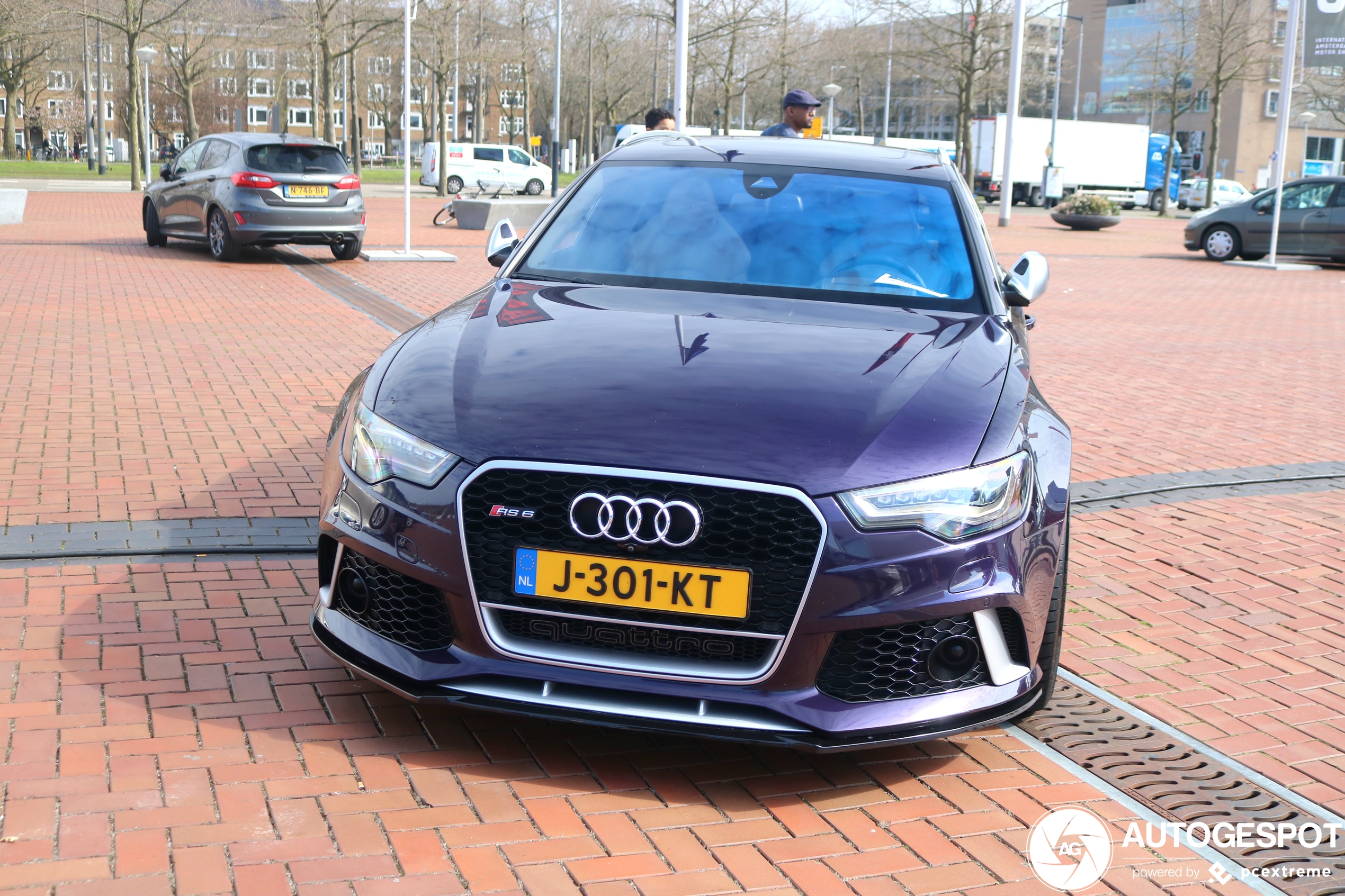 Audi RS6 Avant C7