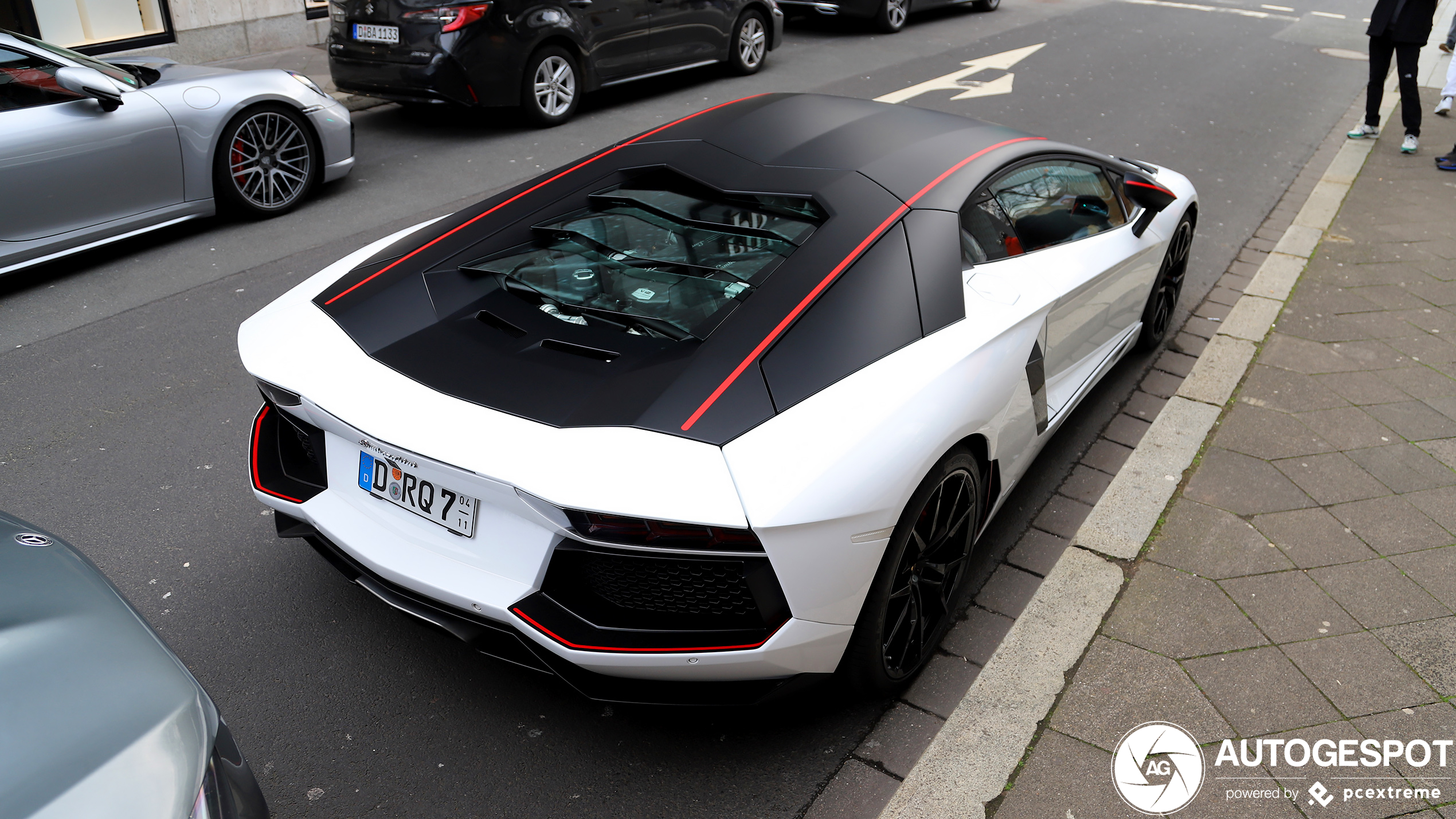 Lamborghini Aventador LP700-4 Pirelli Edition