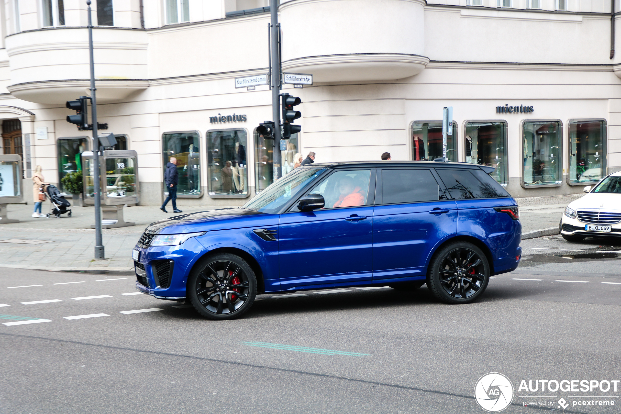 Land Rover Range Rover Sport SVR 2018 Carbon Edition