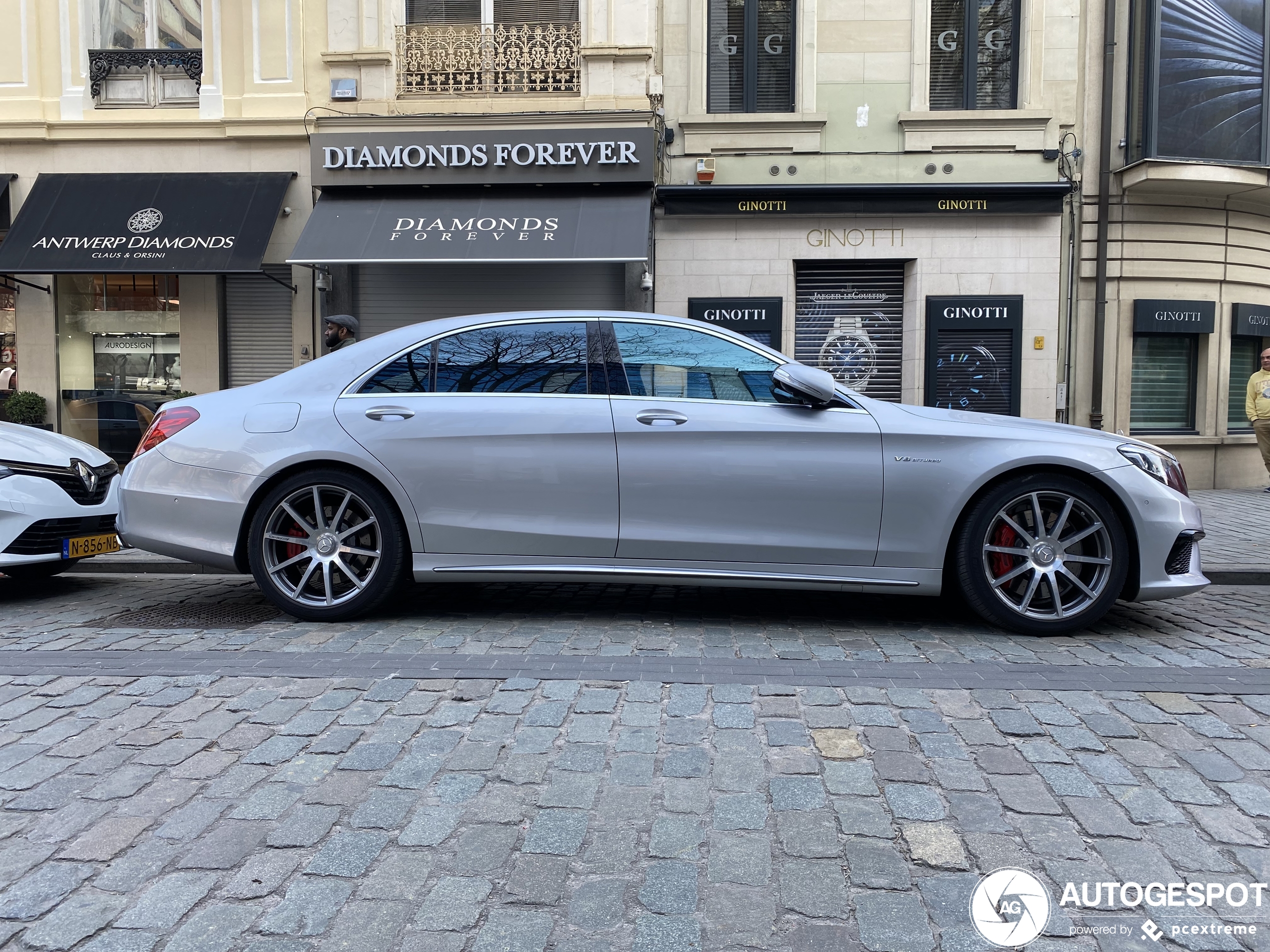 Mercedes-AMG S 63 V222