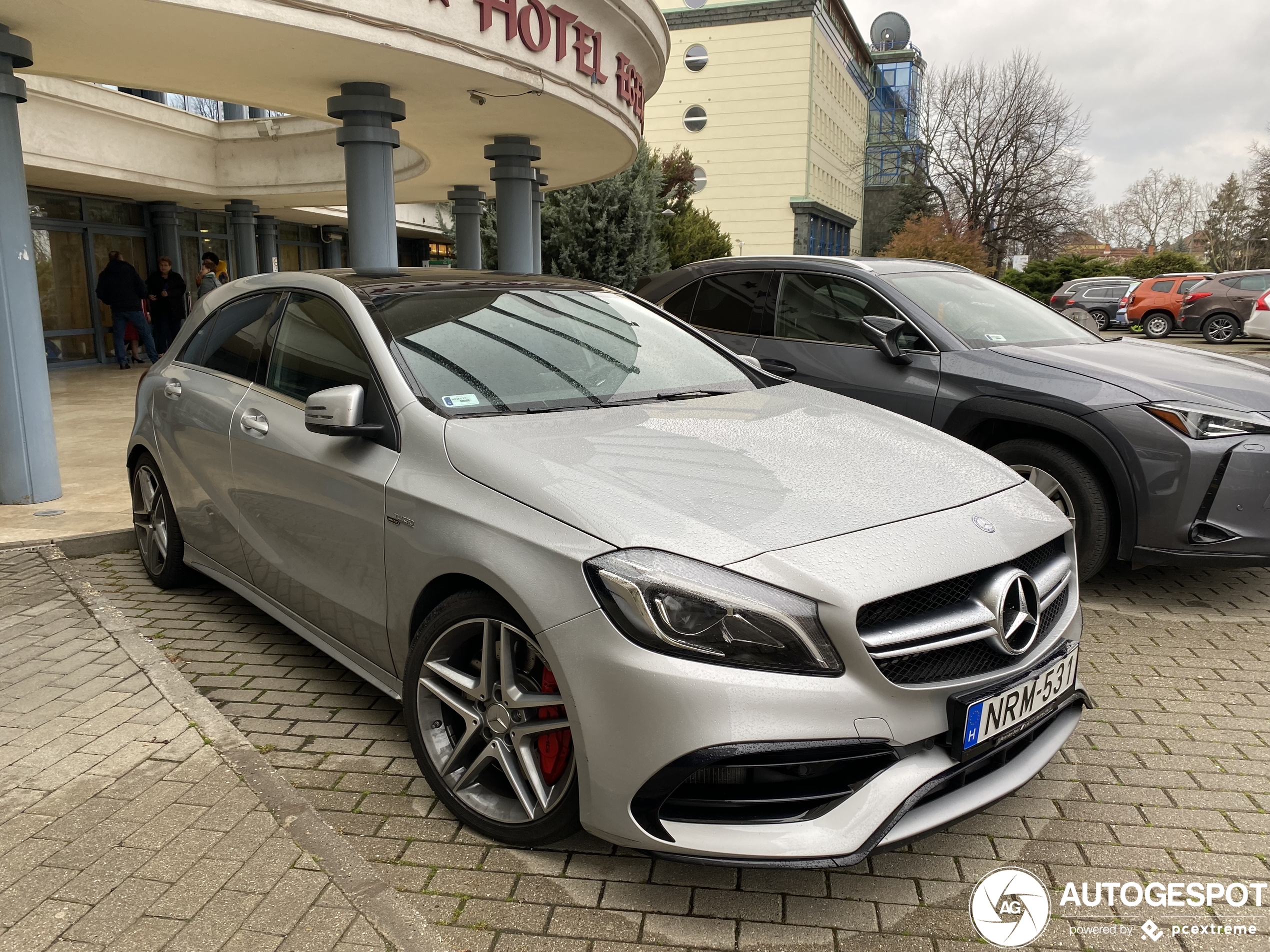 Mercedes-AMG A 45 W176 2015