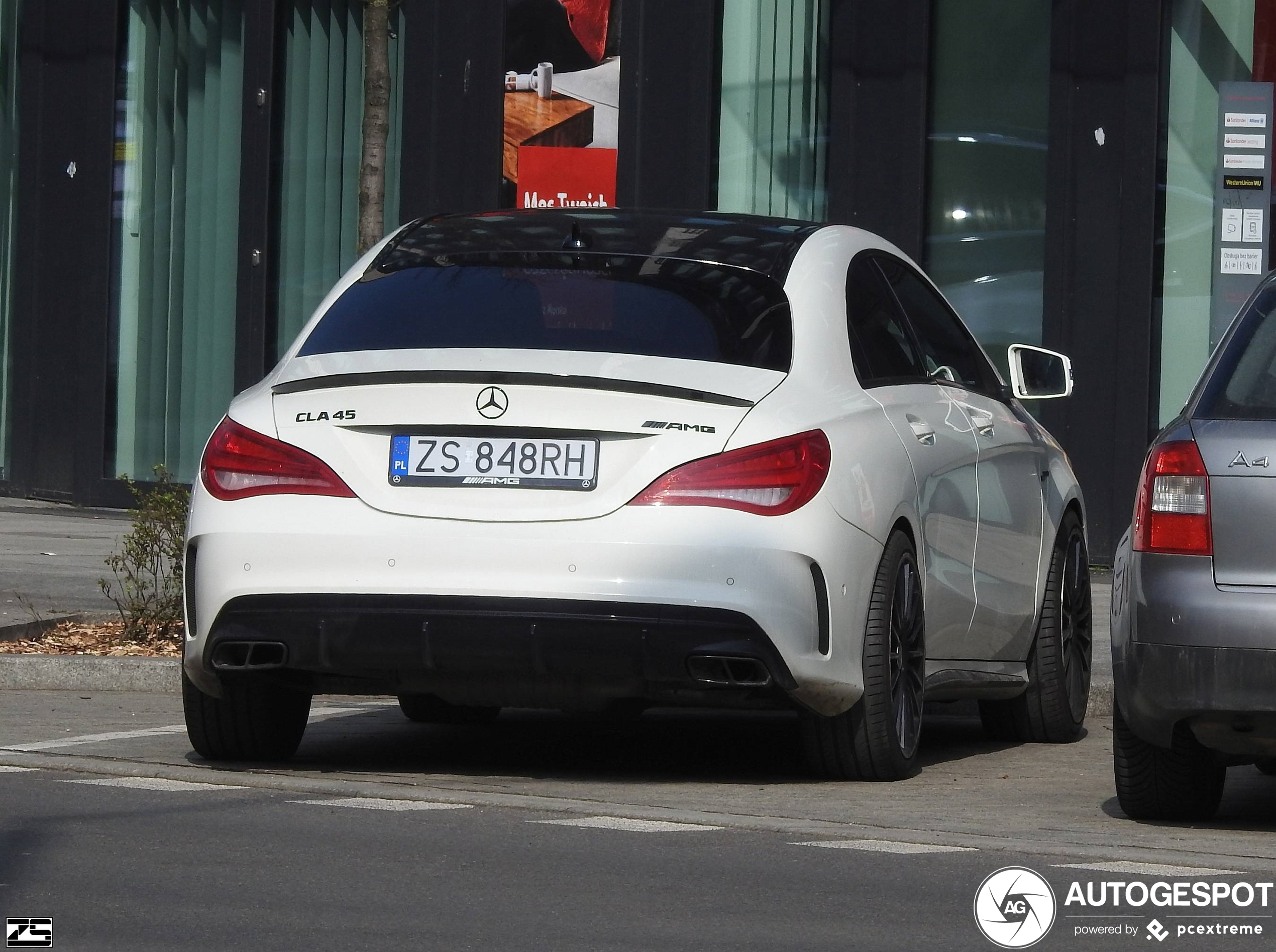 Mercedes-Benz CLA 45 AMG C117