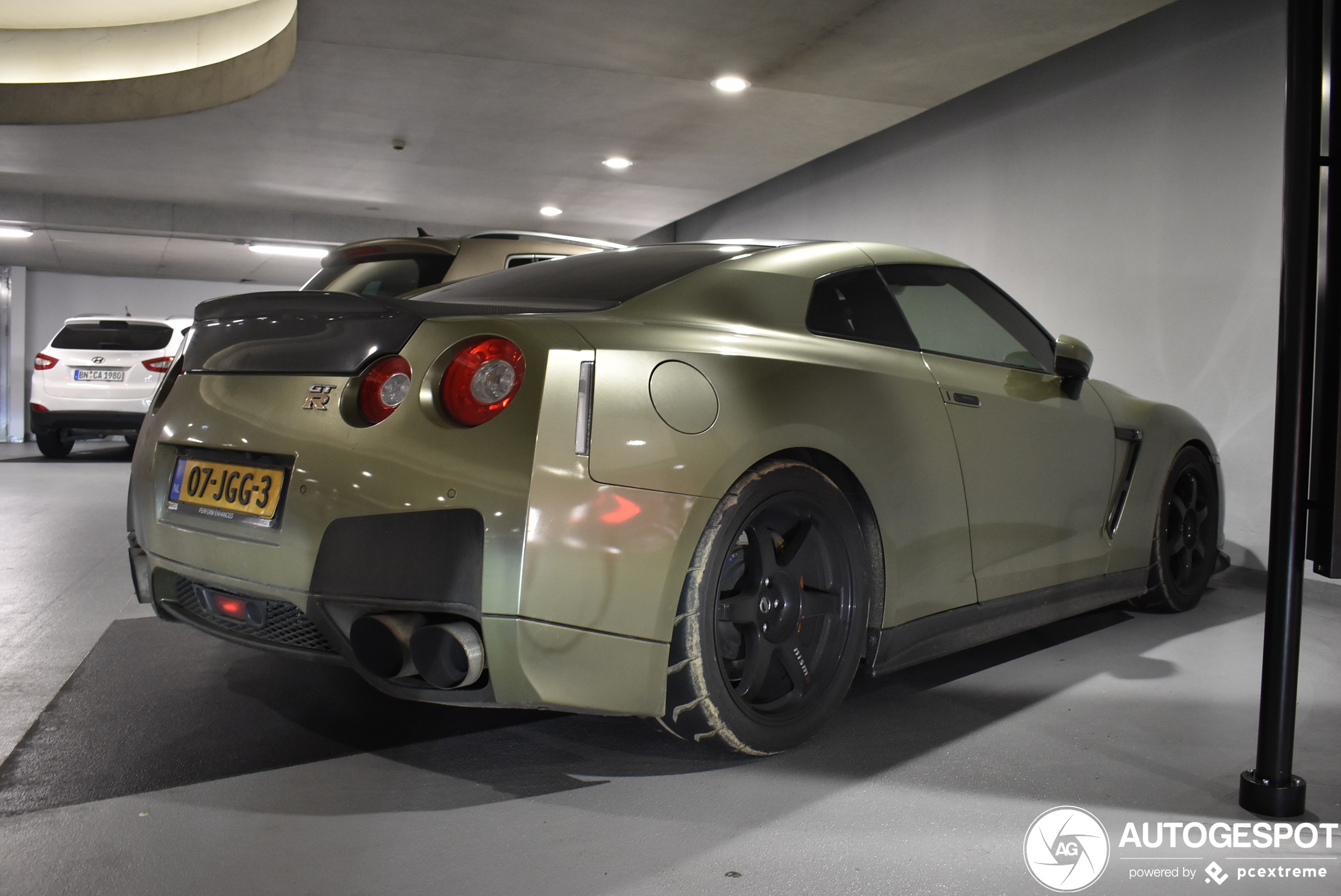 Nissan GT-R